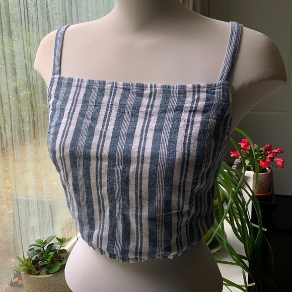 𝅺nwt Kismet Lily Crop Top Linen Blend Striped Blue Sexy Cropped Top - Picture 4 of 7
